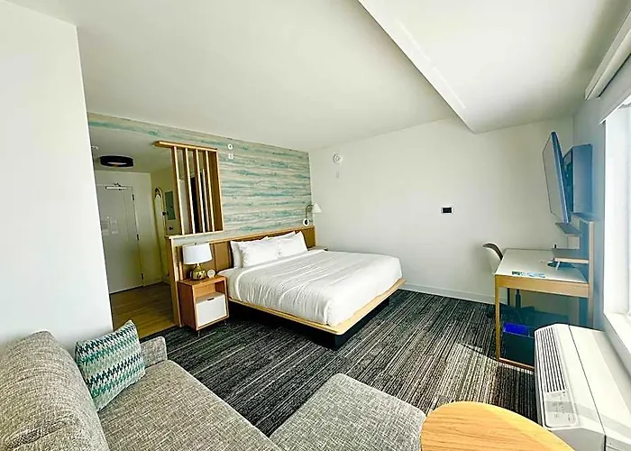 Quality Inn & Suites Miramar Beach